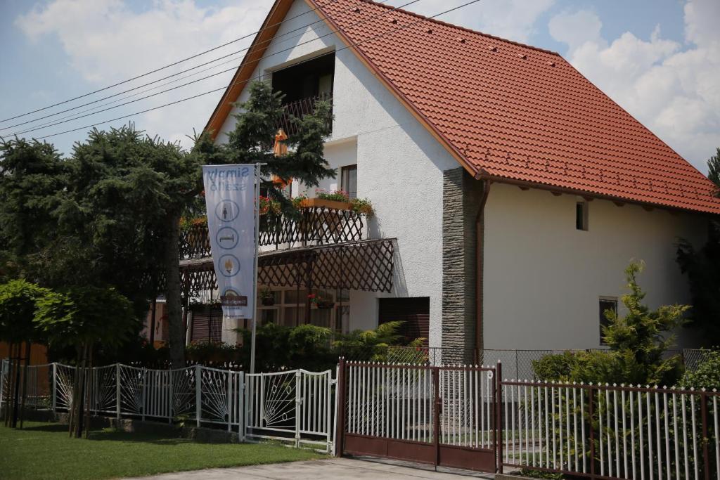 Simply Szallo Hotel Balatonboglár Zewnętrze zdjęcie