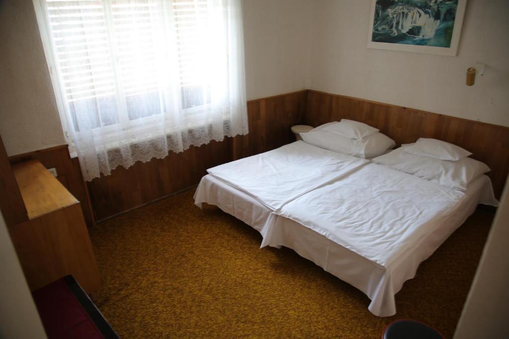 Simply Szallo Hotel Balatonboglár Pokój zdjęcie